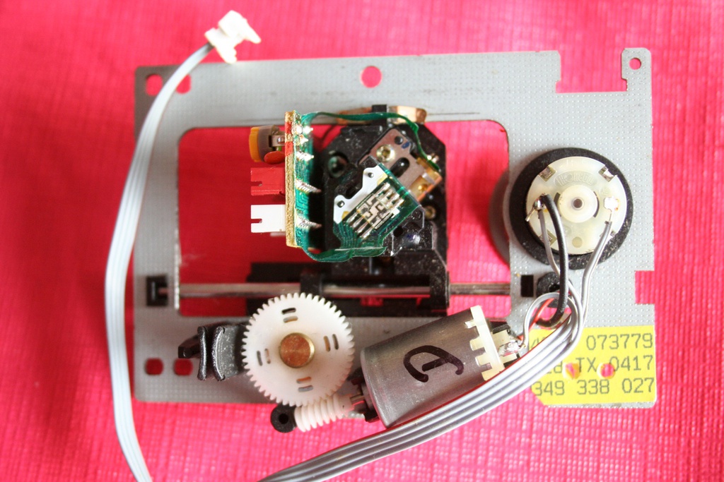 Sony KSS-210A drive