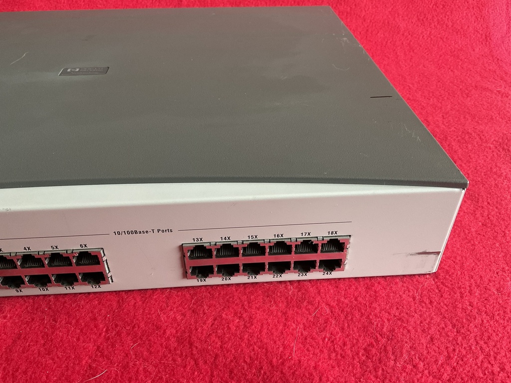 HP Procurve 2424M