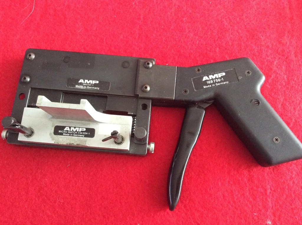 Crimping tool Contact Micro Match & HDF AMP 169756-1 169757-1 734024-1 734148