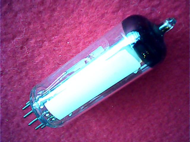 EM84 Philips