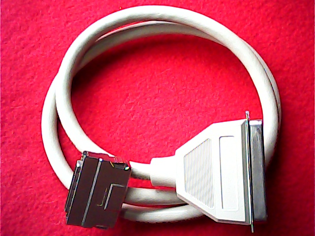 Cable SCSI Centronics 50 Male <=> Half-Pitch Sub-D 50 Male 1M