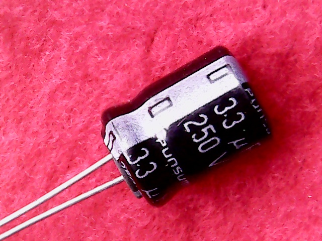 Elco Radial  3.3u 250V