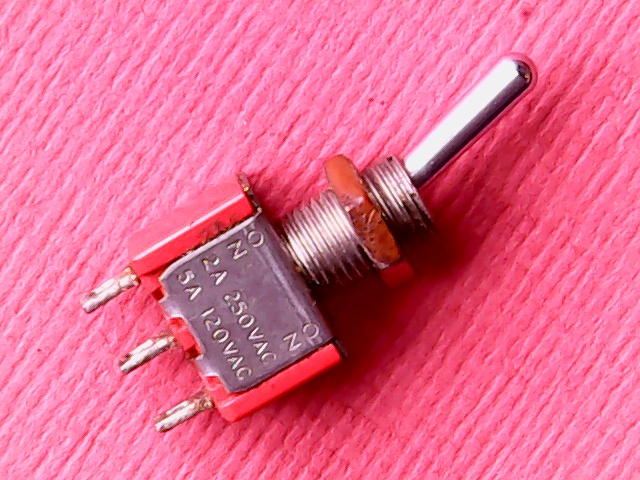 Toggle Switch C&K 7101 (used) On-On SPDT