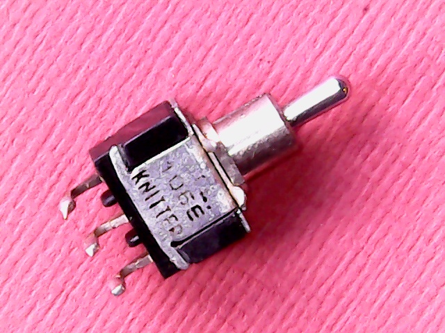 [VSS-007464] Toggle Switch Knitter 106E (used) On-Off-On SPDT