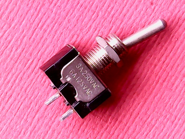 [VSS-007493] Toggle Switch (used) On-Off SPST