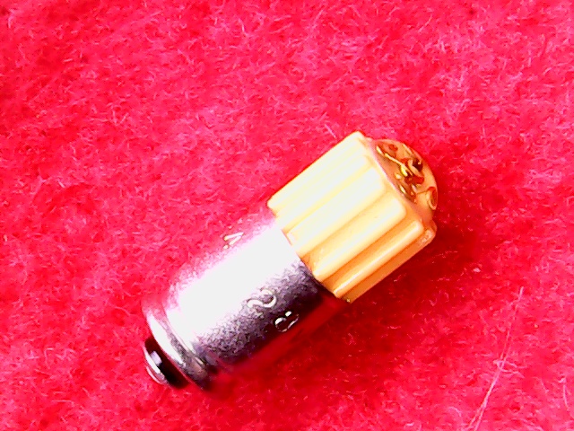 Light bulb T1 3/4 MG 28V 6x15 LED Yellow