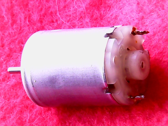 [VSM-008172] Motor 17x23 Axle 2x7 (used)