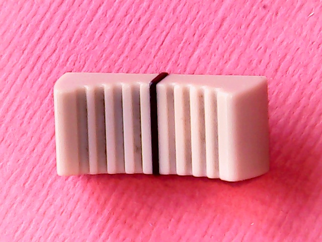 Knob Yamaha Fader White 4mm