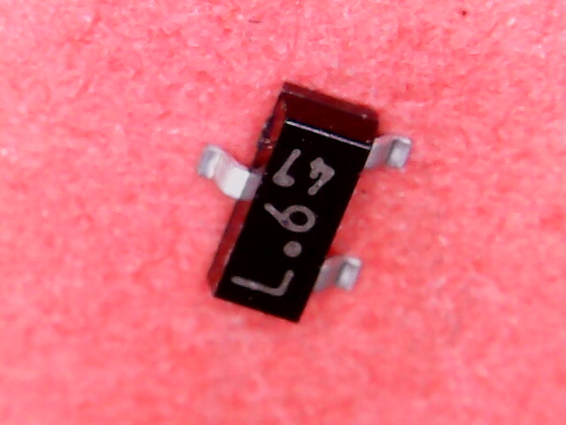 [VHT-000377] 2SC2812N [L6-47]