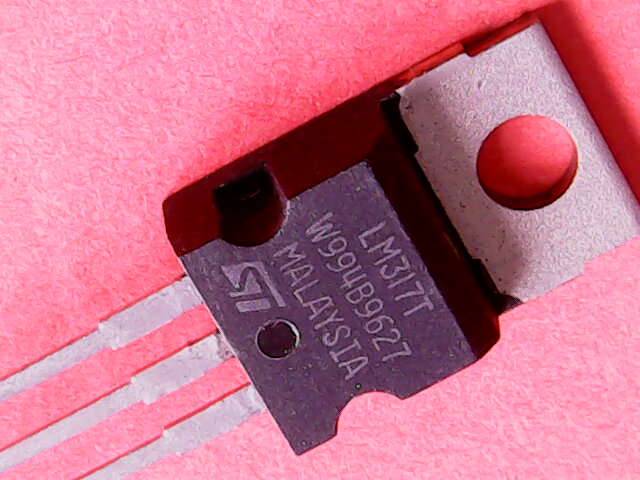 [VHR-002864] LM317(used)