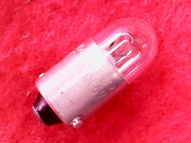 Light bulb BA9S 6V 3W T10x22