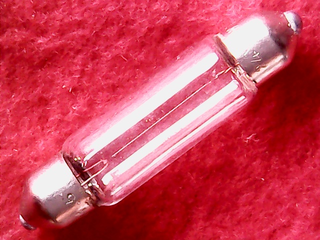 Light bulb SV8.5 24V 5W T10x42