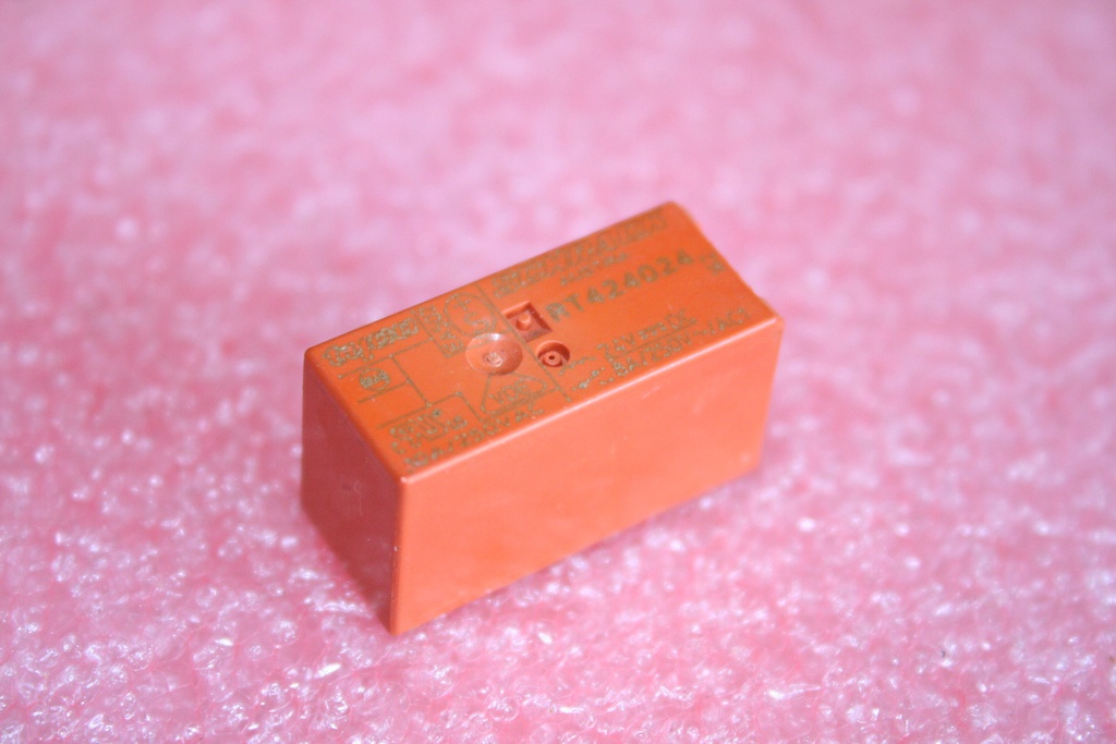 Schrack RT424024(Used)