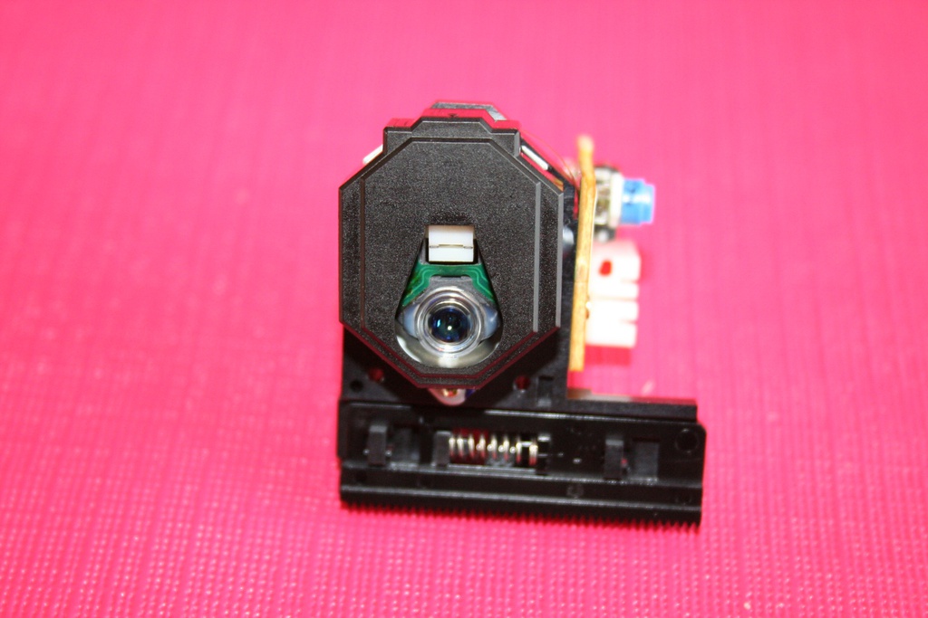 [VSA-004001] Sharp RCTRH8147AFZZ