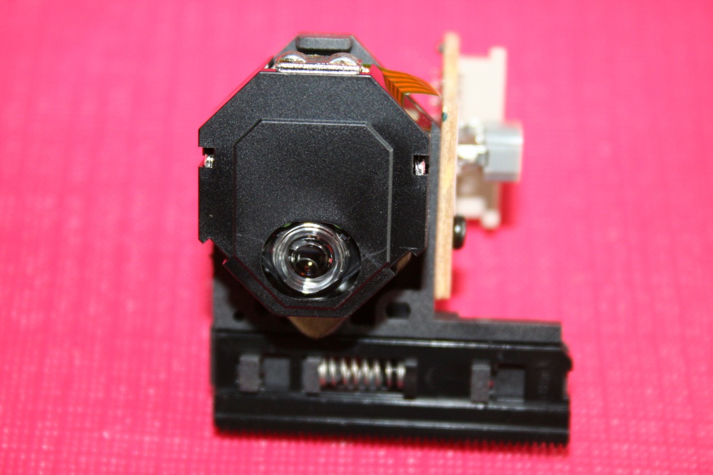 [VSA-004062] Sony KSS-213F