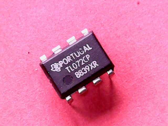 TL072