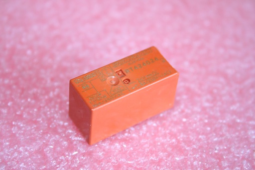 [VS-003992] Schrack RT424024(Used)