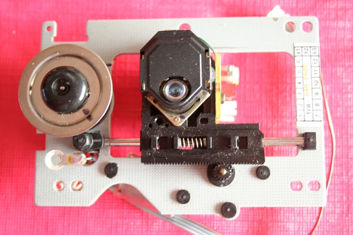 [VSA-004049] Sony KSS-210A drive(used)